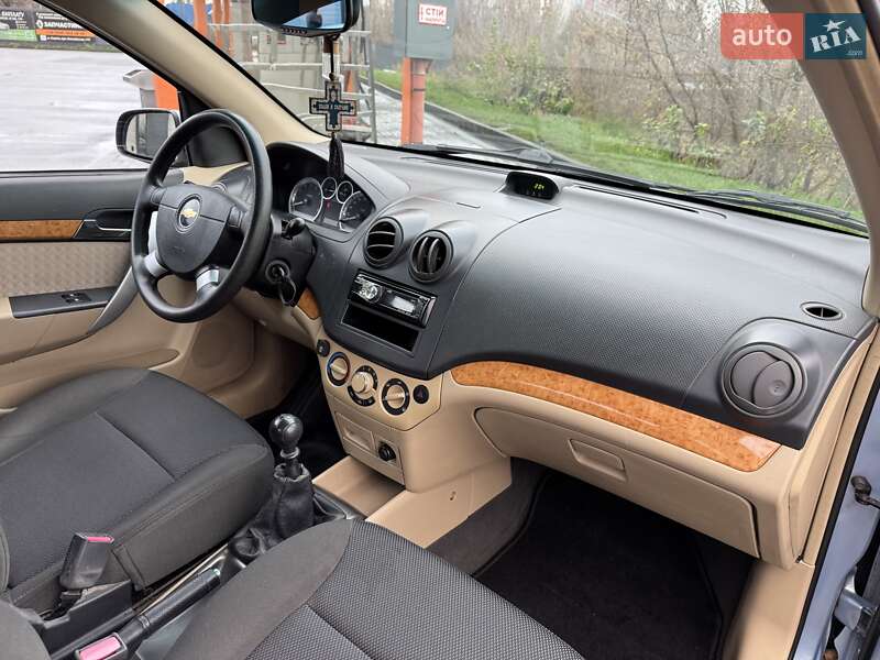 Седан Chevrolet Aveo 2008 в Харькове