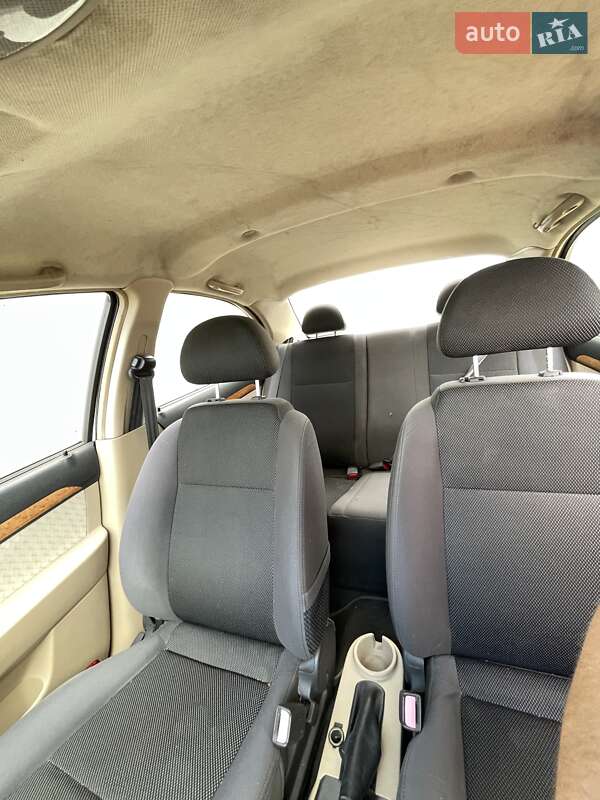 Седан Chevrolet Aveo 2008 в Белой Церкви