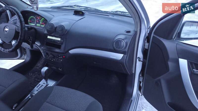 Седан Chevrolet Aveo 2011 в Виннице