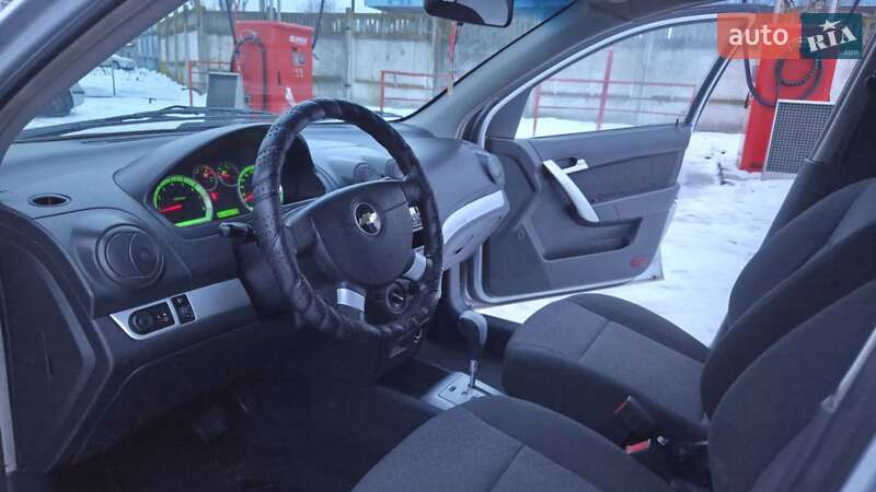 Седан Chevrolet Aveo 2011 в Виннице