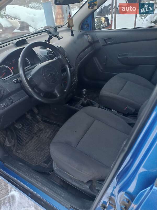 Седан Chevrolet Aveo 2008 в Днепре