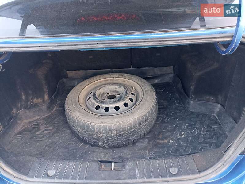 Седан Chevrolet Aveo 2008 в Днепре