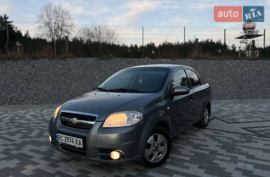 Седан Chevrolet Aveo 2011 в Львове