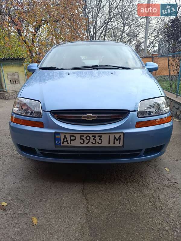 Хэтчбек Chevrolet Aveo 2005 в Запорожье