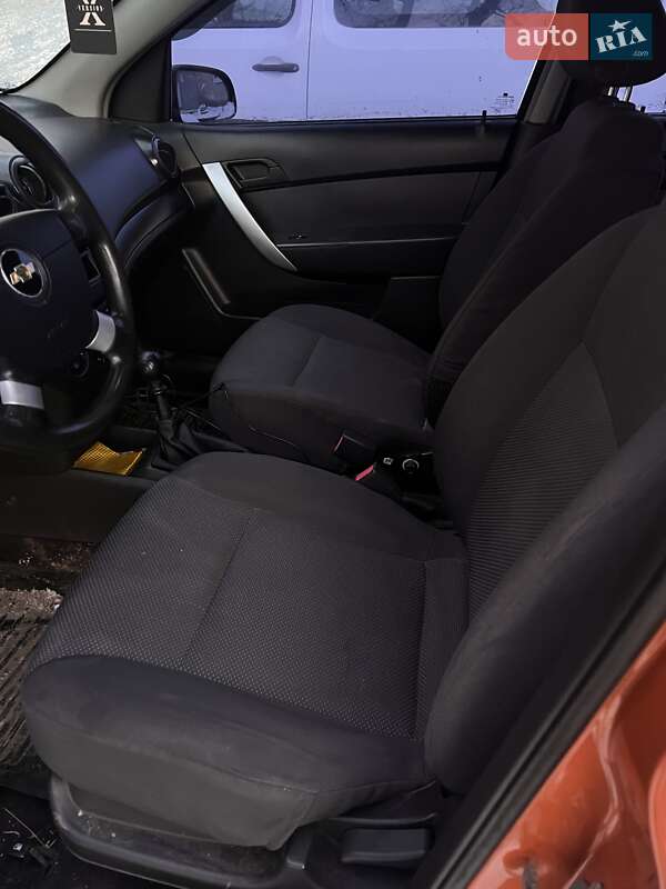 Седан Chevrolet Aveo 2007 в Днепре