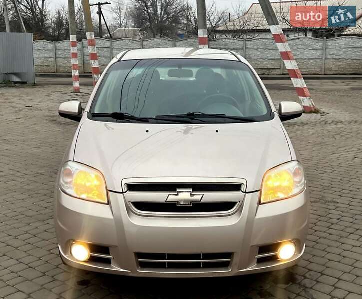 Седан Chevrolet Aveo 2008 в Кременчуге