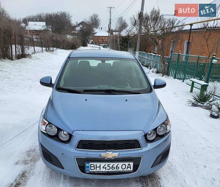 Хетчбек Chevrolet Aveo 2012 в Ананьїві