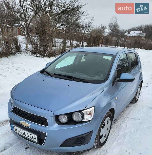 Хетчбек Chevrolet Aveo 2012 в Ананьїві