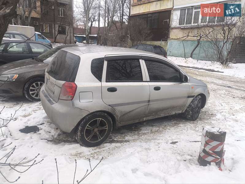 Хэтчбек Chevrolet Aveo 2004 в Запорожье