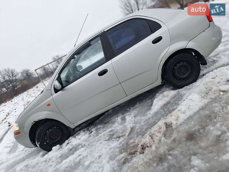 Седан Chevrolet Aveo 2004 в Черновцах фото 13 Седан Chevrolet Aveo 2004 в Черновцах