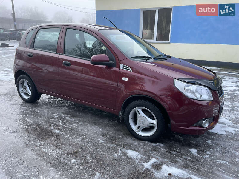 Хэтчбек Chevrolet Aveo 2012 в Желтых Водах фото 4 Хэтчбек Chevrolet Aveo 2012 в Желтых Водах