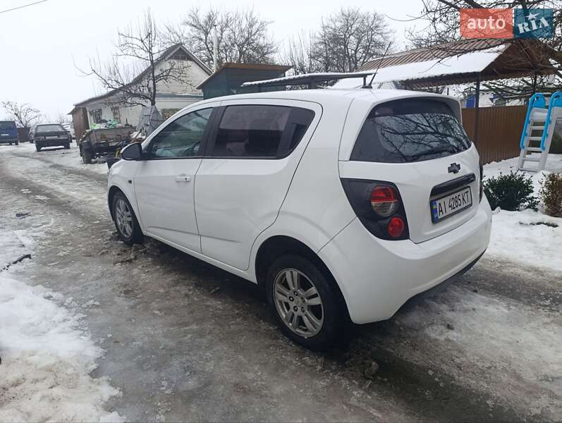 Хэтчбек Chevrolet Aveo 2013 в Мироновке фото 4 Хэтчбек Chevrolet Aveo 2013 в Мироновке