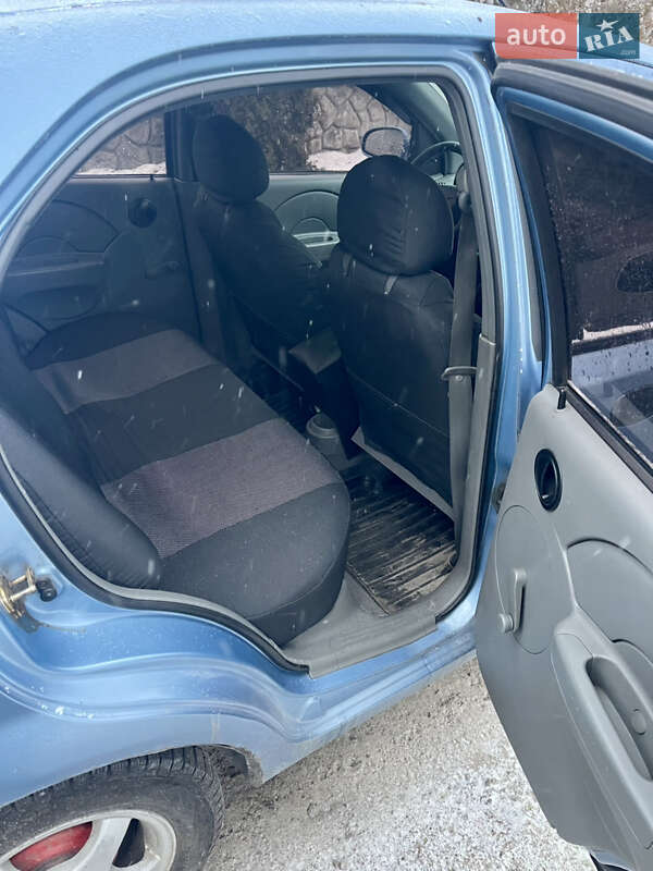 Седан Chevrolet Aveo 2004 в Днепре фото 8 Седан Chevrolet Aveo 2004 в Днепре