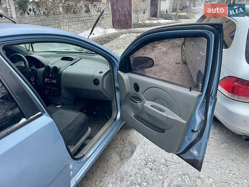 Седан Chevrolet Aveo 2004 в Днепре фото 10 Седан Chevrolet Aveo 2004 в Днепре