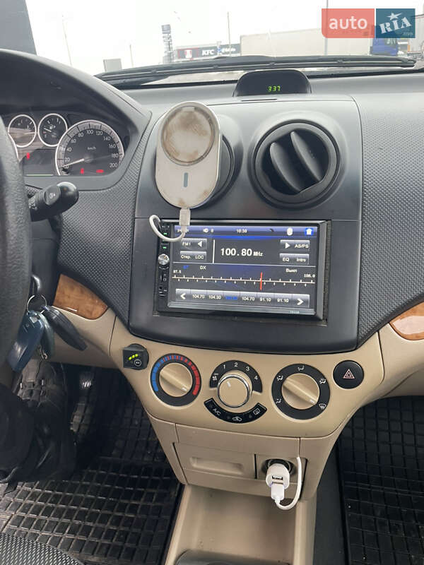 Седан Chevrolet Aveo 2007 в Львове