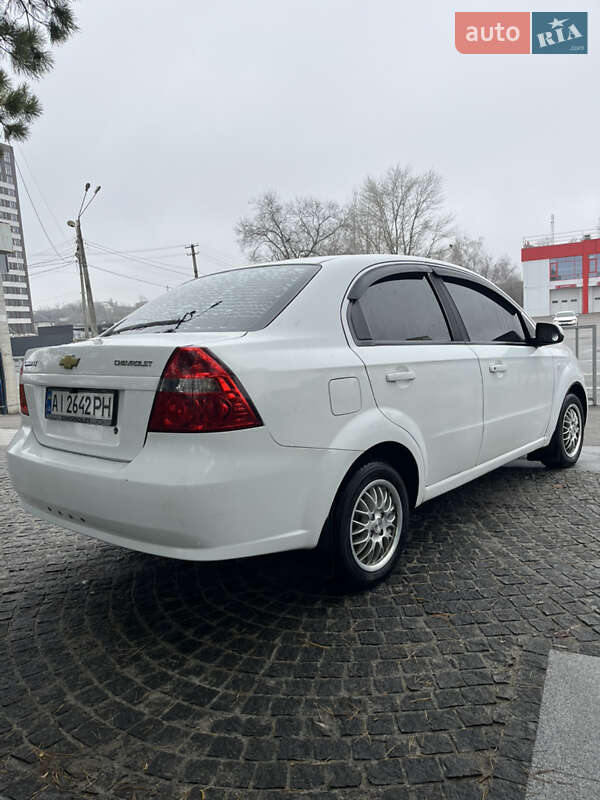Седан Chevrolet Aveo 2007 в Днепре