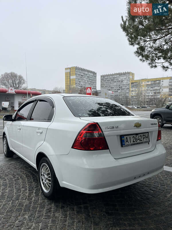 Седан Chevrolet Aveo 2007 в Днепре