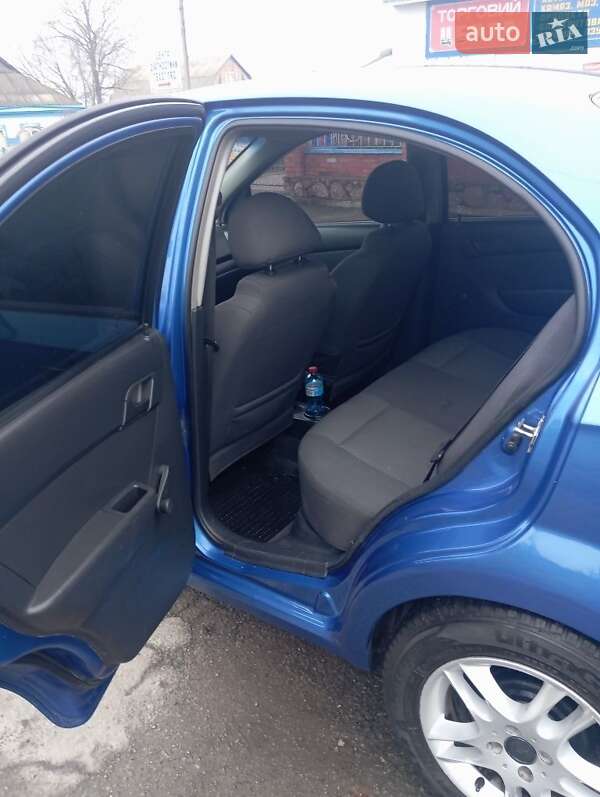 Седан Chevrolet Aveo 2008 в Новоархангельске