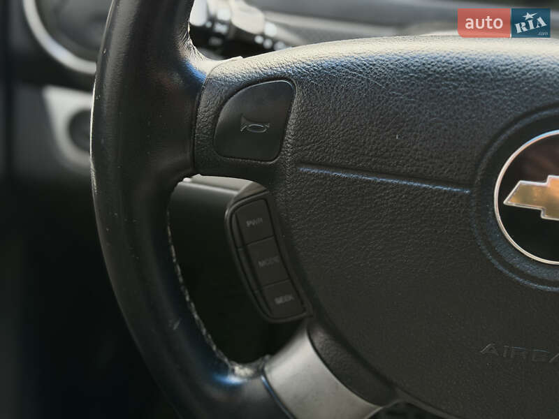 Хэтчбек Chevrolet Aveo 2009 в Шептицькому