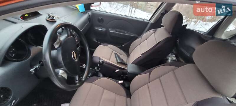 Хэтчбек Chevrolet Aveo 2006 в Харькове
