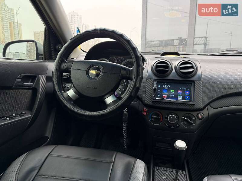 Седан Chevrolet Aveo 2006 в Киеве