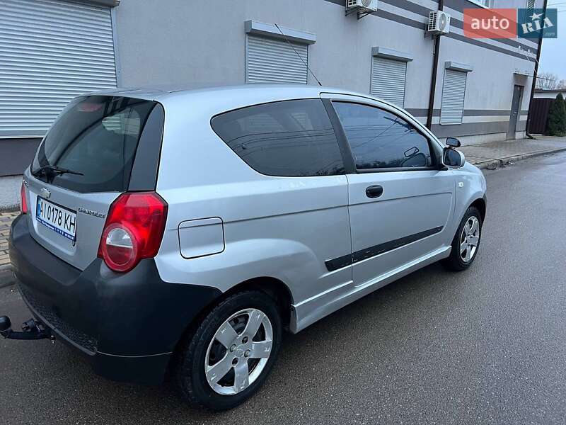 Хэтчбек Chevrolet Aveo 2008 в Вишневом фото 7 Хэтчбек Chevrolet Aveo 2008 в Вишневом