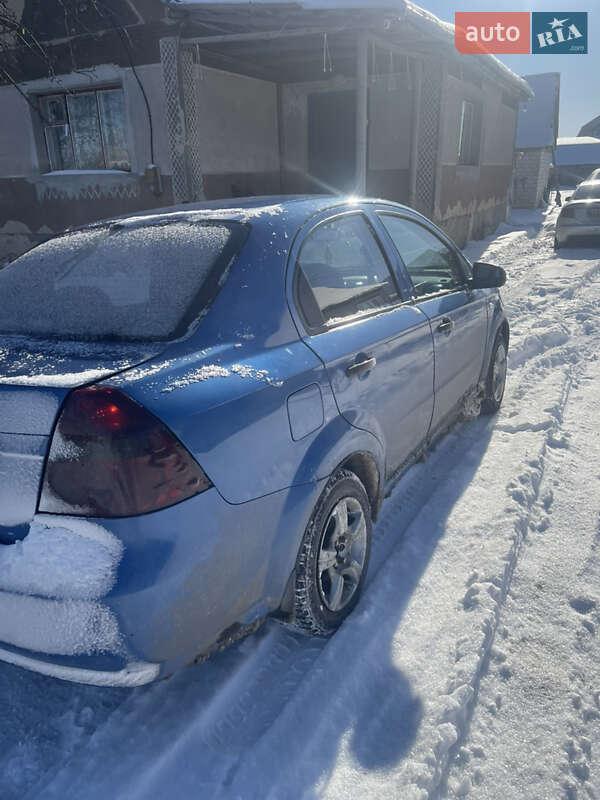 Седан Chevrolet Aveo 2008 в Иванкове