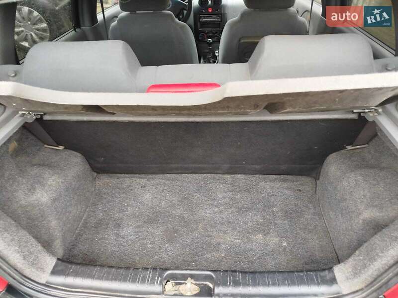 Хэтчбек Chevrolet Aveo 2005 в Белгороде-Днестровском фото 5 Хэтчбек Chevrolet Aveo 2005 в Белгороде-Днестровском