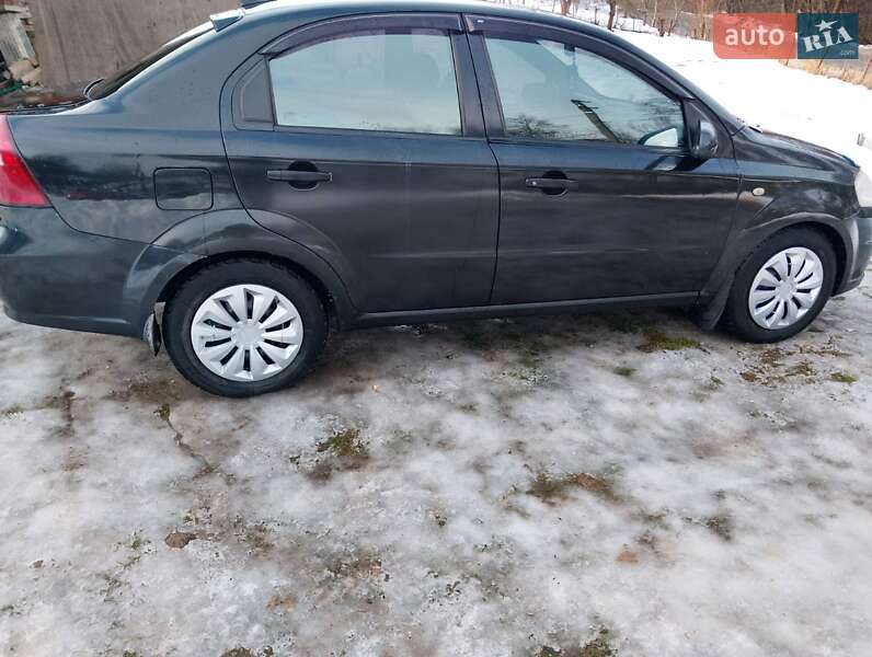 Седан Chevrolet Aveo 2006 в Львові