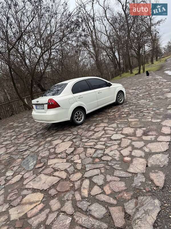 Седан Chevrolet Aveo 2008 в Кривом Роге