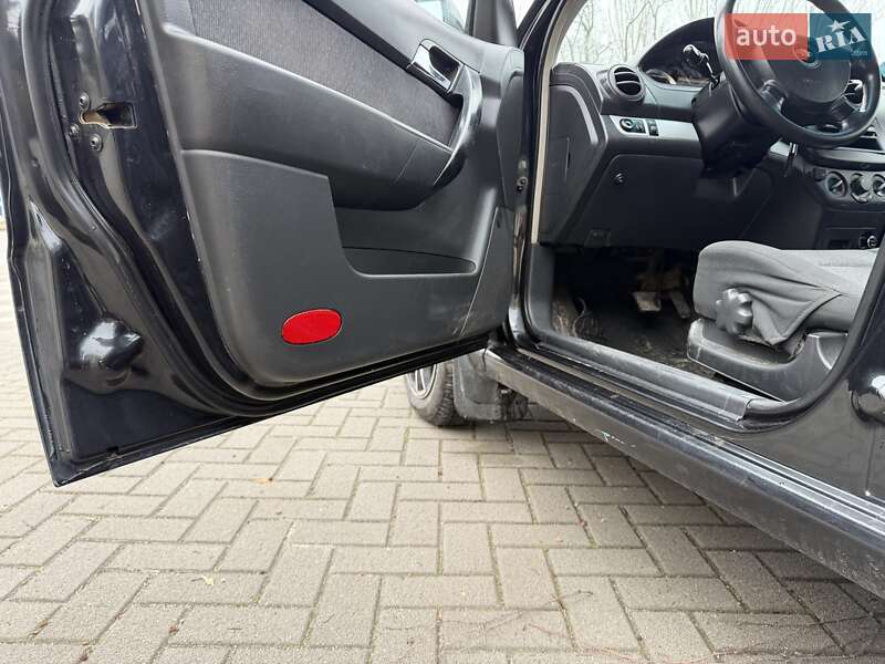 Седан Chevrolet Aveo 2011 в Запорожье