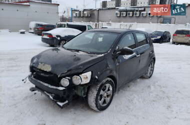 Хэтчбек Chevrolet Aveo 2011 в Киеве