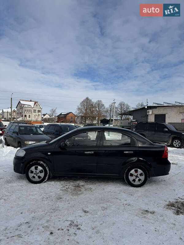 Седан Chevrolet Aveo 2011 в Чернігові