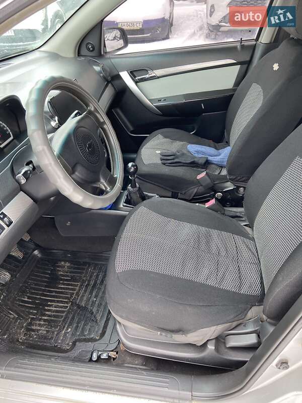 Седан Chevrolet Aveo 2007 в Киеве