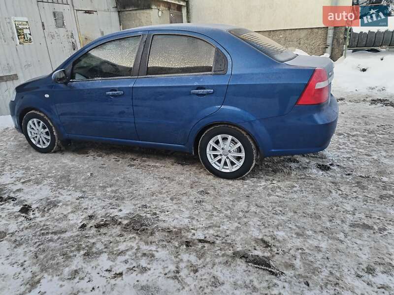 Седан Chevrolet Aveo 2008 в Хмельницькому
