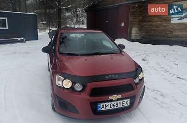 Седан Chevrolet Aveo 2012 в Житомире