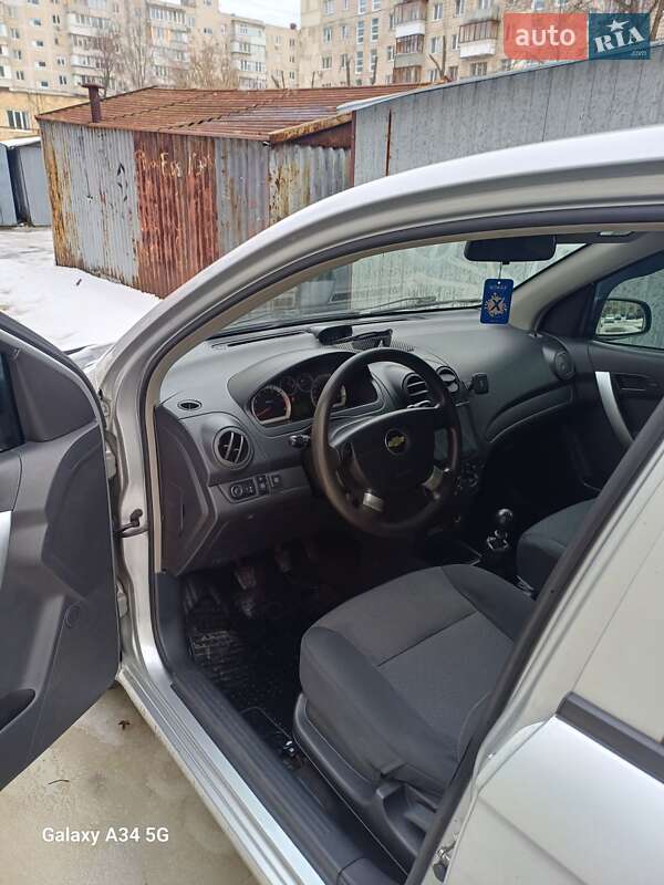 Седан Chevrolet Aveo 2011 в Шостке