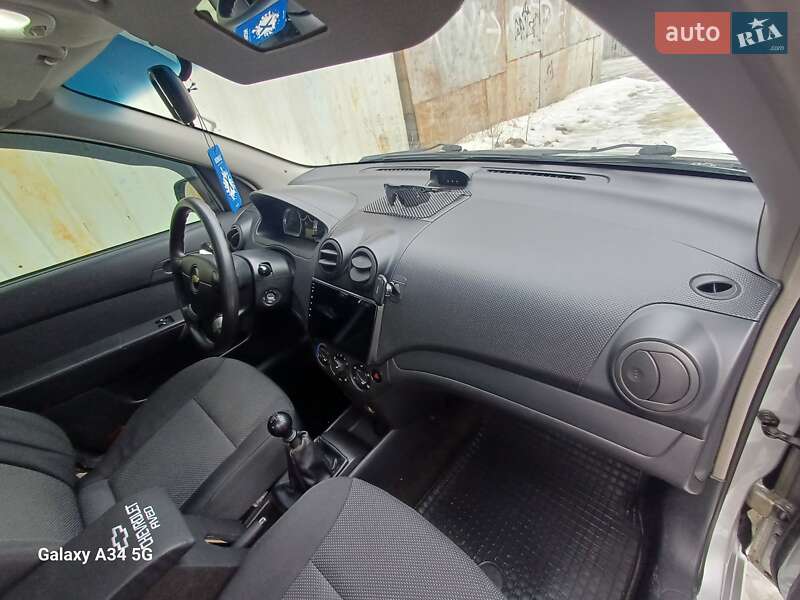 Седан Chevrolet Aveo 2011 в Шостке