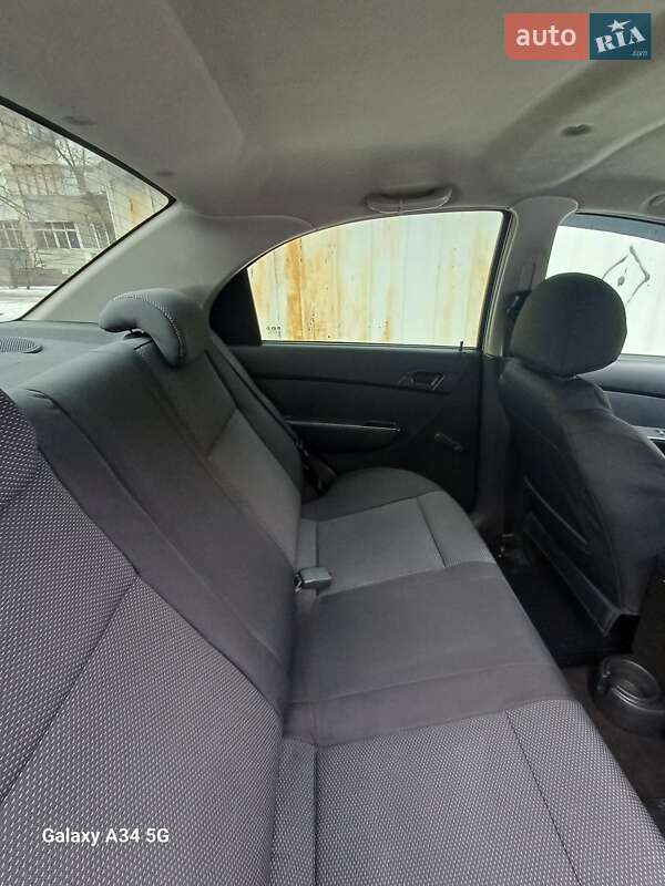 Седан Chevrolet Aveo 2011 в Шостке