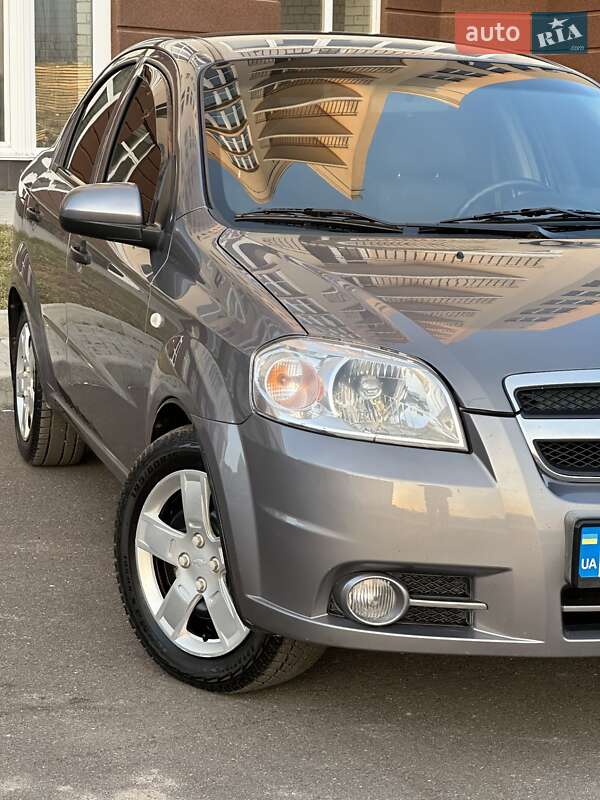 Седан Chevrolet Aveo 2007 в Миколаєві