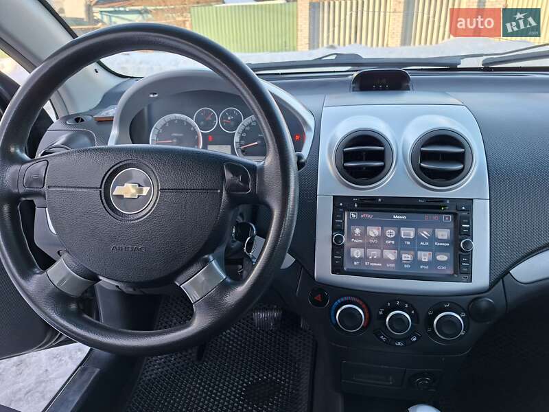 Седан Chevrolet Aveo 2011 в Шостці