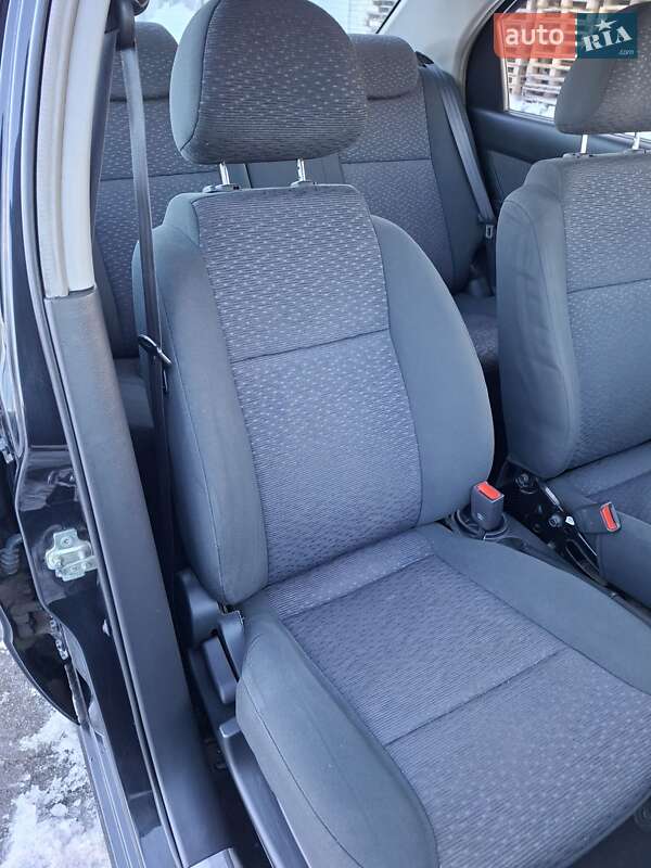 Седан Chevrolet Aveo 2011 в Шостці