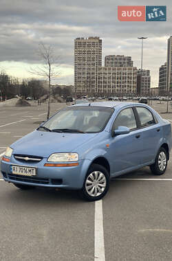Седан Chevrolet Aveo 2005 в Києві