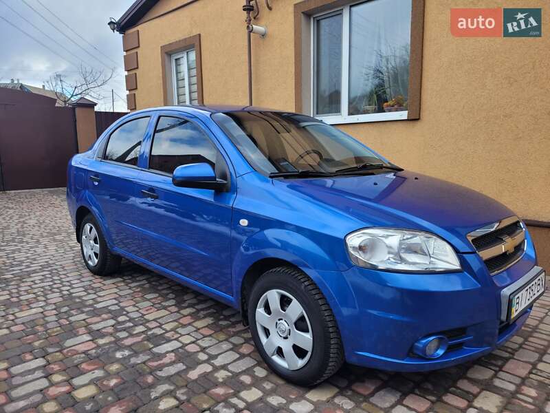 Седан Chevrolet Aveo 2008 в Миргороді