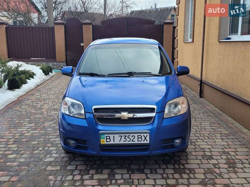 Седан Chevrolet Aveo 2008 в Миргороді