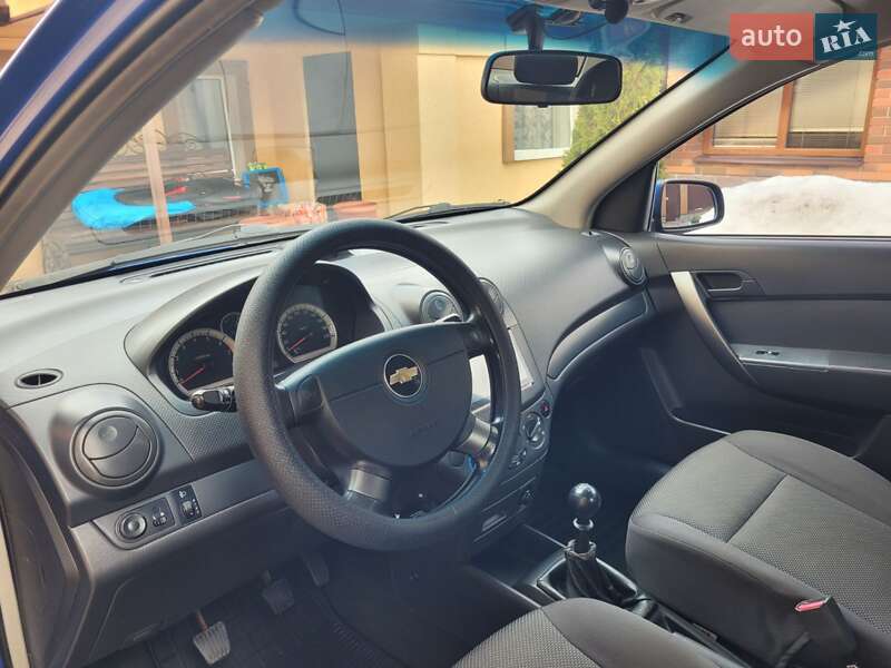 Седан Chevrolet Aveo 2008 в Миргороді