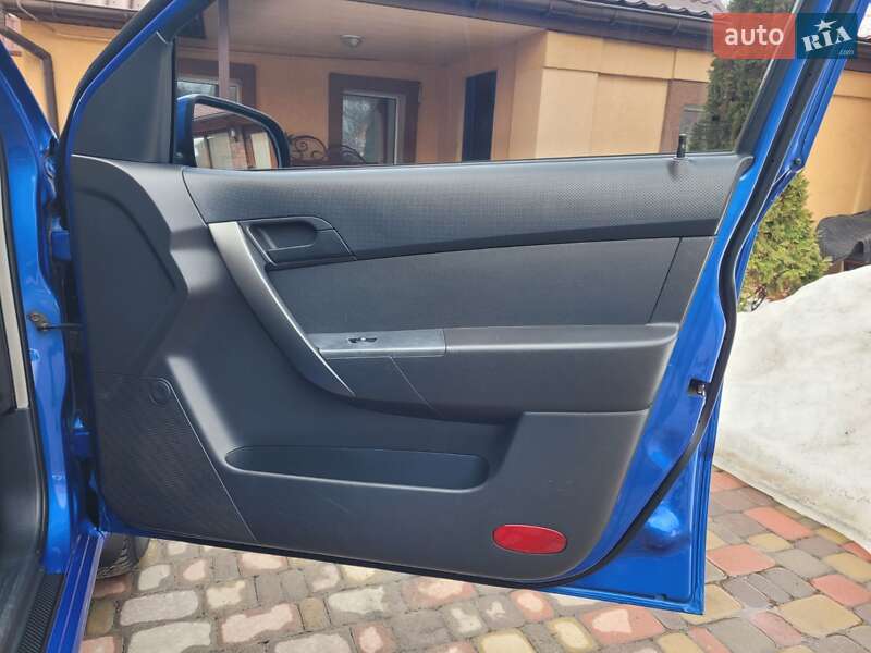 Седан Chevrolet Aveo 2008 в Миргороді