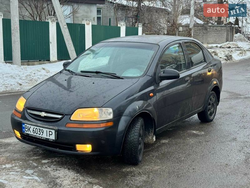 Седан Chevrolet Aveo 2005 в Рівному