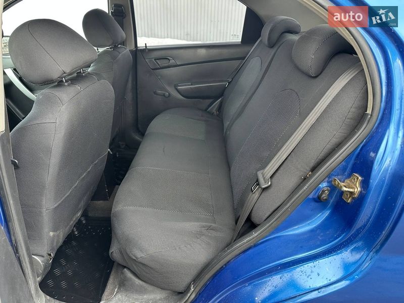 Седан Chevrolet Aveo 2006 в Харькове