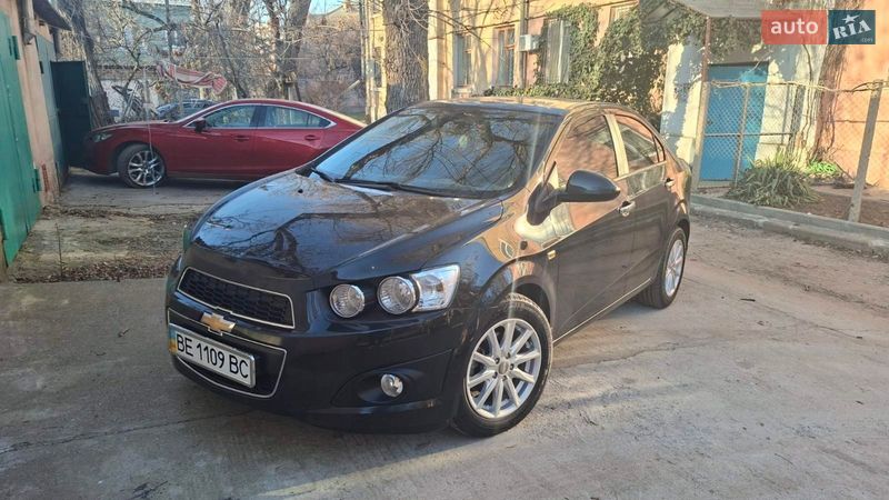 Седан Chevrolet Aveo 2012 в Николаеве